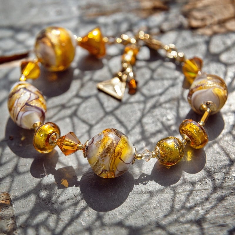 Luxusní náramek Amber Desire s 24karátovým zlatem a ryzím stříbrem v perlách Lampglas BRO28 Lampglas