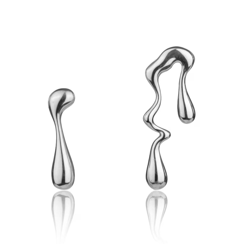 Asymetrické ocelové náušnice Averie Silver Earrings MCE24018S Marc Malone