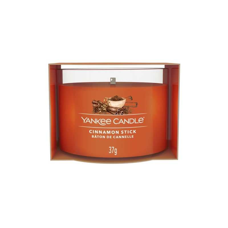 Votivní svíčka ve skle Cinnamon Stick Yankee Candle - 37 g Votivní svíčka ve skle Cinnamon Stick Yankee Candle - 37 g