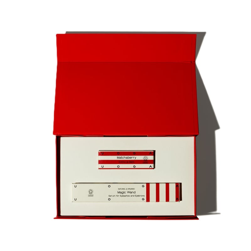 Uoga Uoga Dárková sada Intenzivní péče o rty, řasy & obočí Magic set - sérum na řasy a obočí a balzám na rty Uoga Uoga Dárková sada Intenzivní péče o rty, řasy & obočí Magic set - sérum na řasy a obočí a balzám na rty