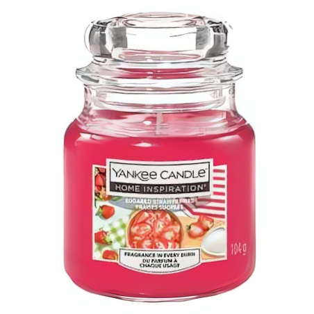 Vonná svíčka Home Inspiration malá Sugared Strawberries Yankee Candle - 104 g