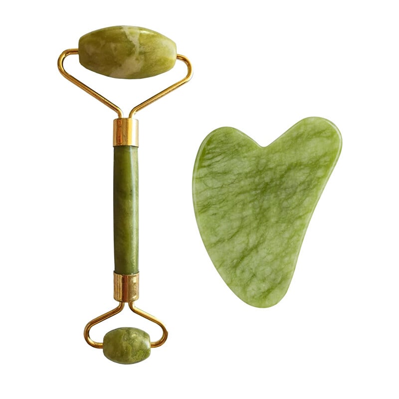 Masážní váleček a destička Guasha zelený xiuyan jadeit (Light Green Xiuyan Jade Roller & Gua Sha Set) Palsar 7 Masážní váleček a destička Guasha zelený xiuyan jadeit (Light Green Xiuyan Jade Roller & Gua Sha Set) Palsar 7