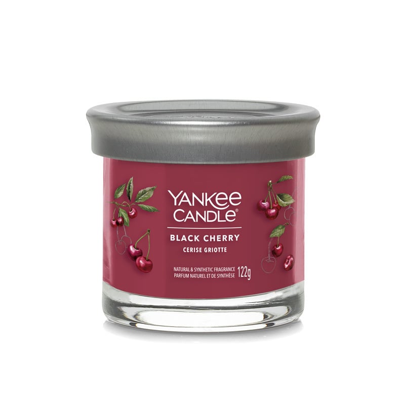 Aromatická svíčka Signature tumbler malý Black Cherry Yankee Candle - 122 g Aromatická svíčka Signature tumbler malý Black Cherry Yankee Candle - 122 g
