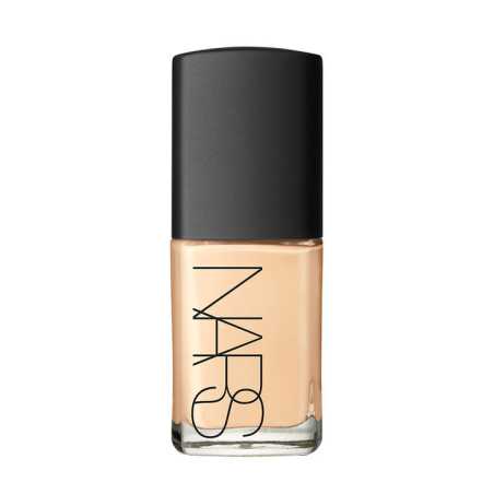 Tekutý make-up Sheer Glow (Foundation) NARS / Odstín: Vanuatu - 30 ml