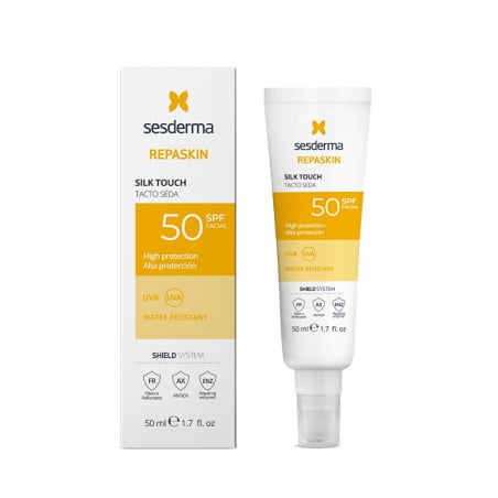 Opalovací krém na obličej SPF 50 Repaskin Silk Touch (Facial Sunscreen) Sesderma - 50 ml