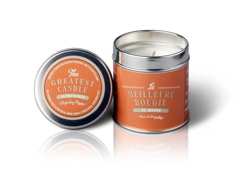 Levně Vonná svíčka v plechovce s vůní květu darjeelingu The Greatest Candle - 200 g